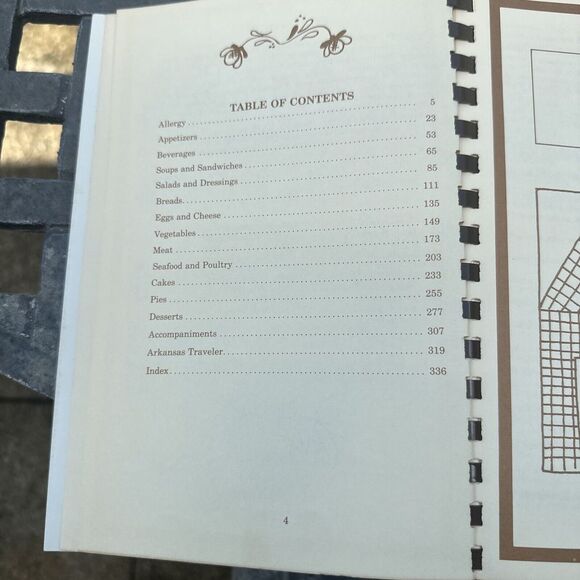 VTG Calico Cupboards Cookbook Benton Arkansas Junior Auxiliary 1980 80s EUC - Picture 4 of 6